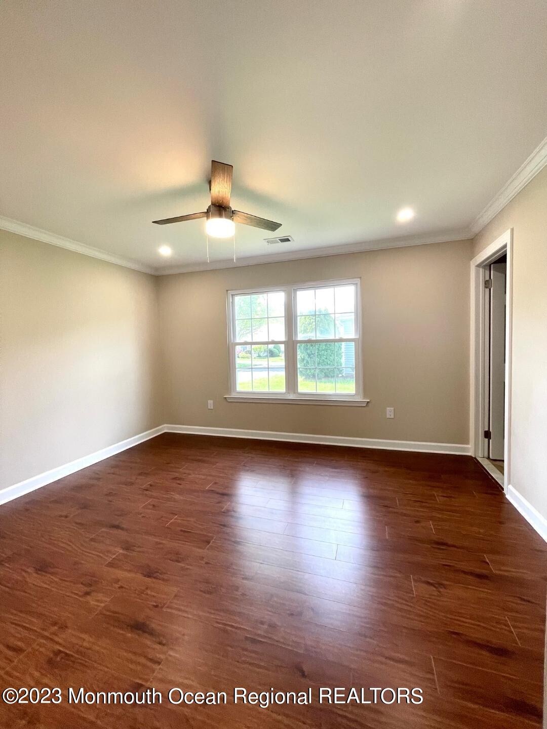 9 Ivy Ridge Close, Unit 1000 Freehold, NJ 07728 - Photo 19 of 31 9 IVY NEW MSTR BDRM
