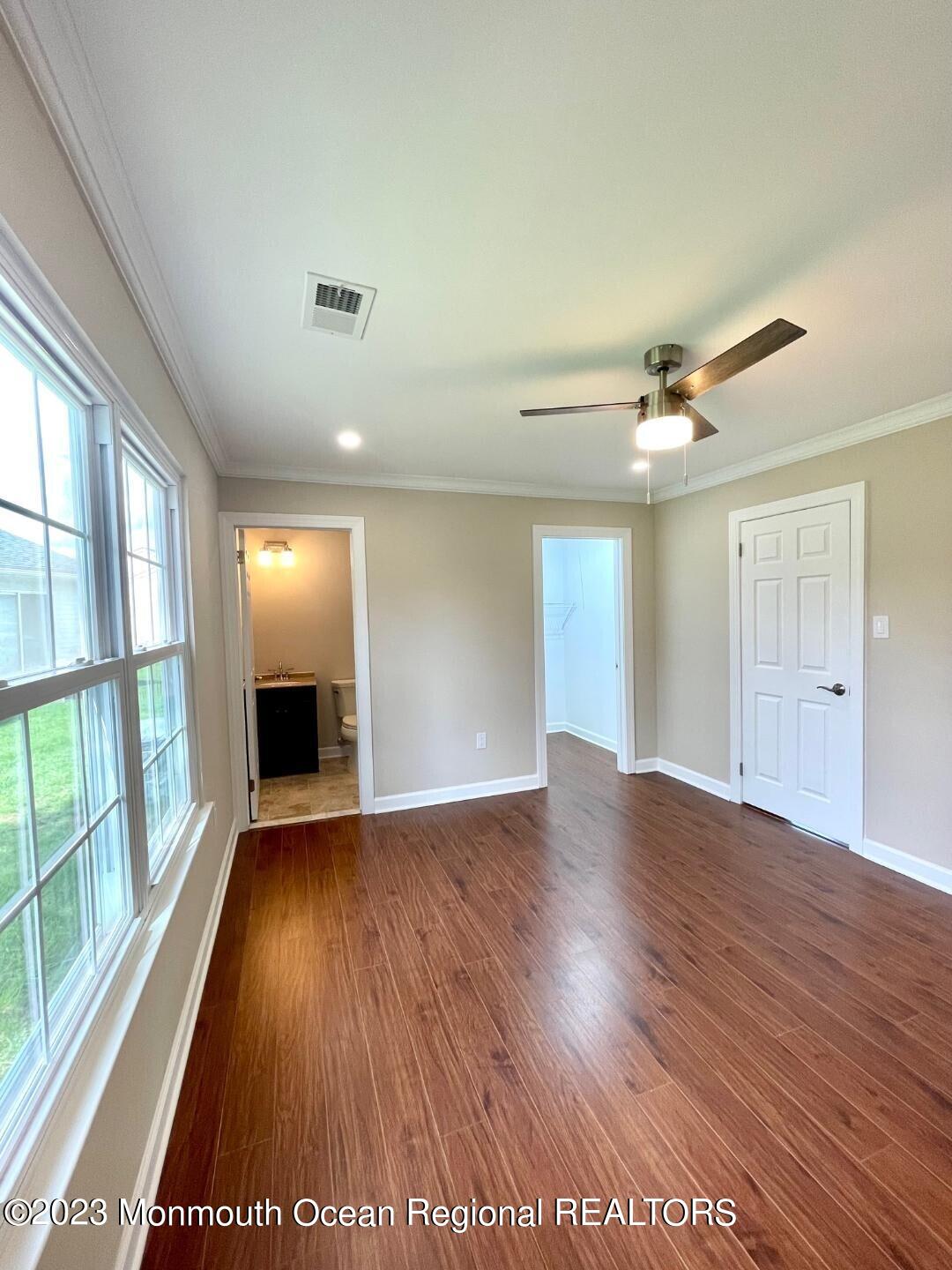 9 Ivy Ridge Close, Unit 1000 Freehold, NJ 07728 - Photo 20 of 31 9 IVY NEW MSTR BDRM 2