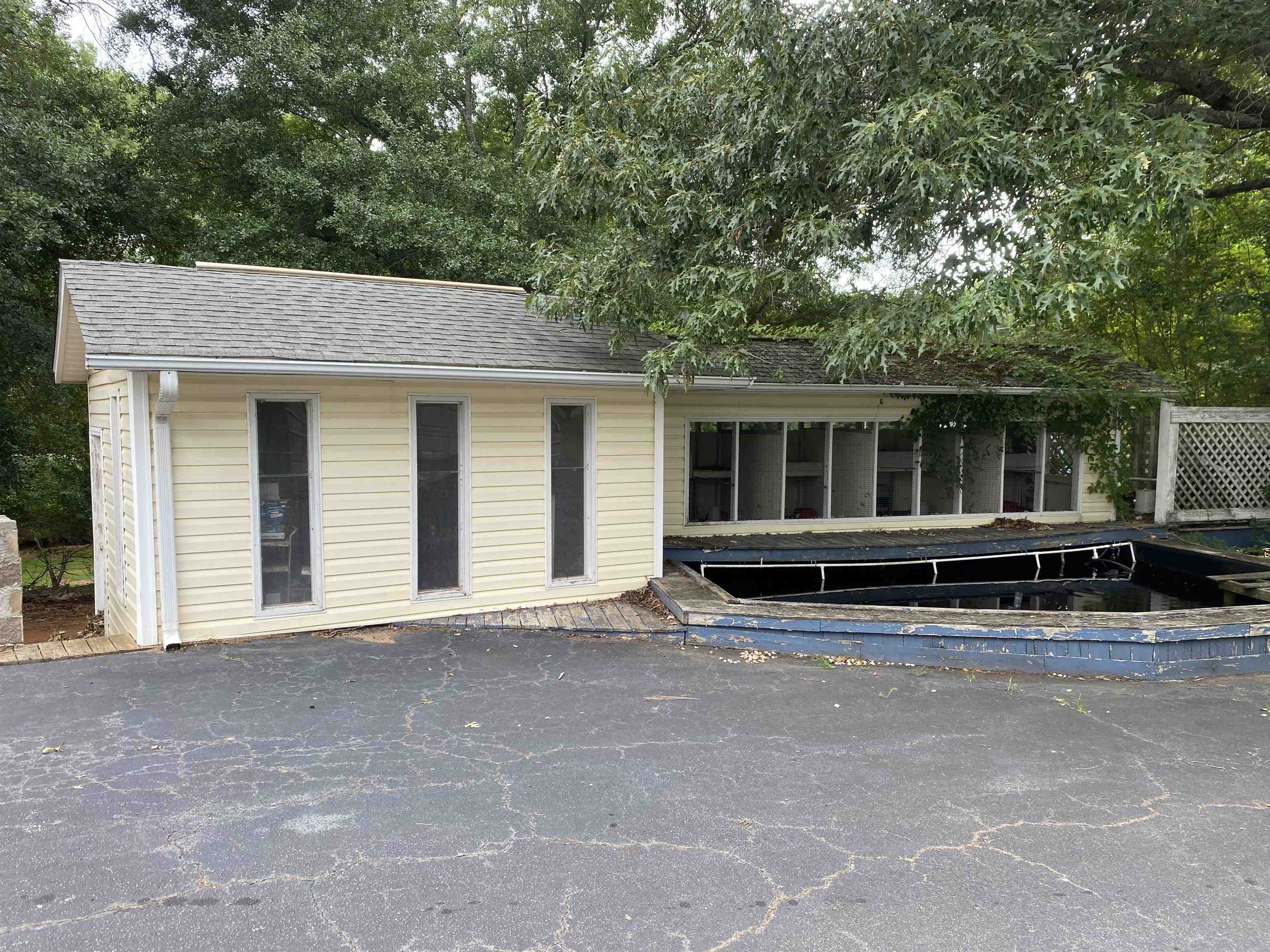 285 Community Road Cowpens, SC 29330 - Photo 20 of 28