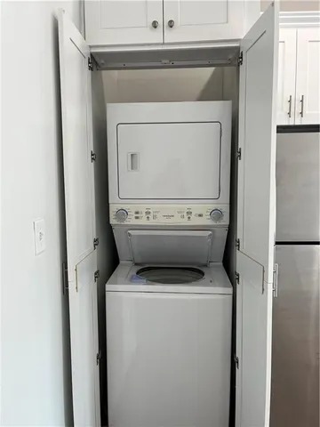 $1,550 | 5950 Magazine Street, New Orleans, LA 70115