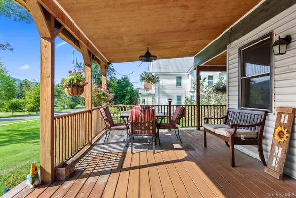 $180,000 | 29 River Street, Stamford, NY 12167