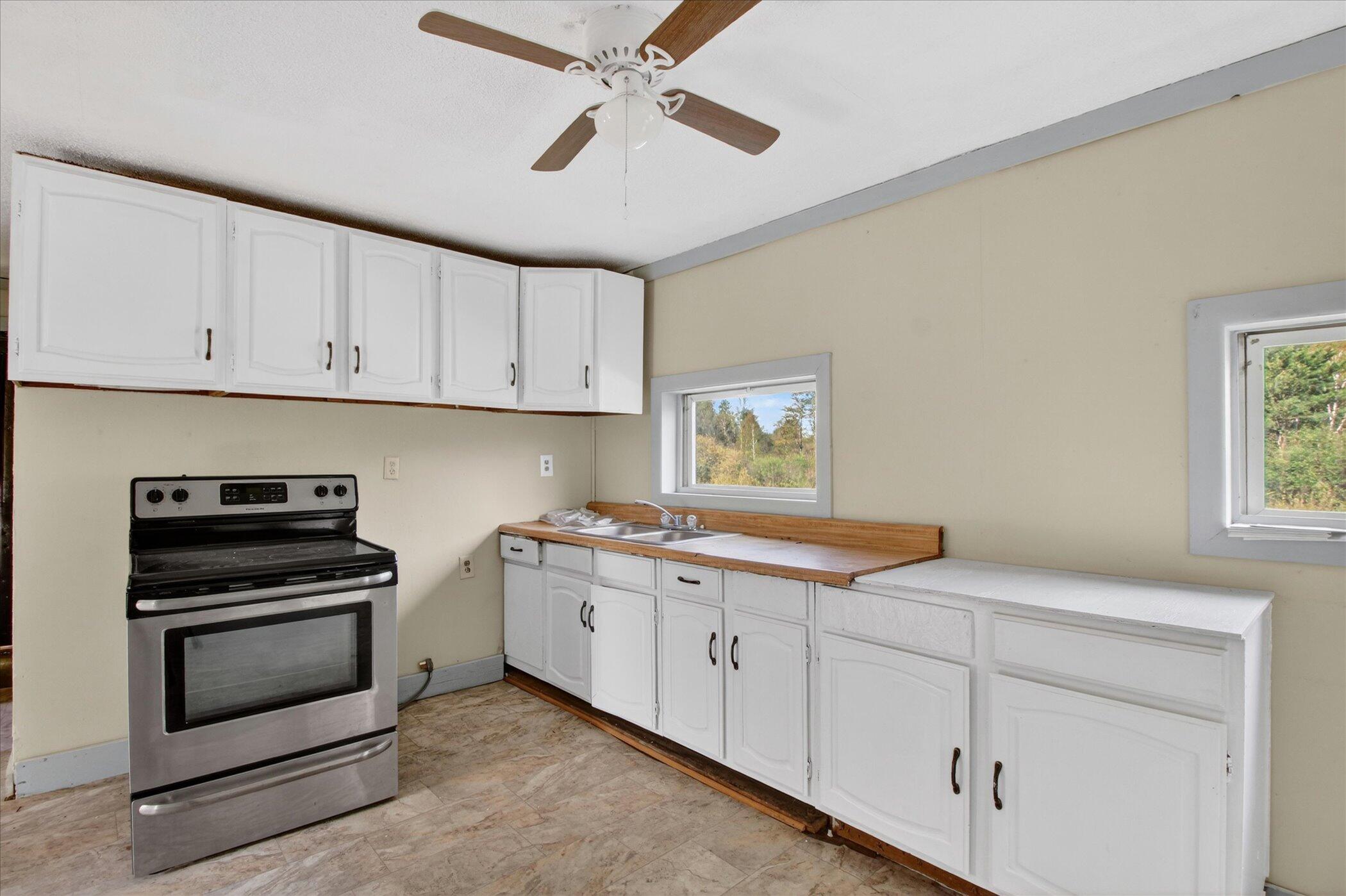 18426 14 Mile Road Leroy, MI 49655 - Photo 4 of 40 11-104-N-Andrea-Ln-St-Louis-Windowstill