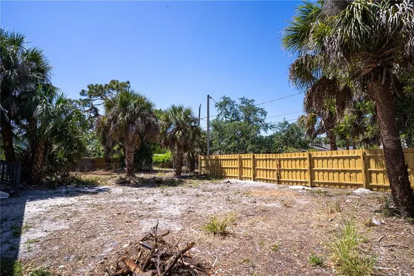 $2,995 | 4029 13th Avenue South, St. Petersburg, FL 33711
