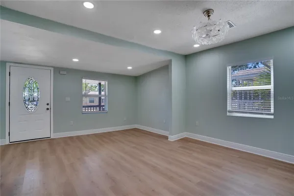 $2,995 | 4029 13th Avenue South, St. Petersburg, FL 33711