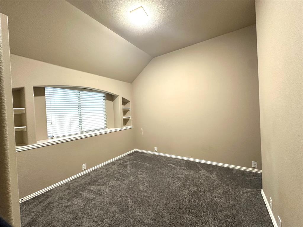 7255 Rueda Grand Prairie, TX 75054 - Photo 13 of 16