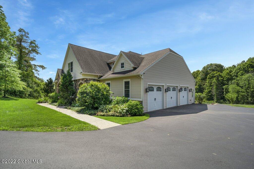 281 Grange Road Troy, NY 12180 - Photo 5 of 48 front 4