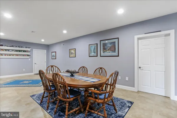 $890,000 | 1464 Highfield Court, Chambersburg, PA 17202