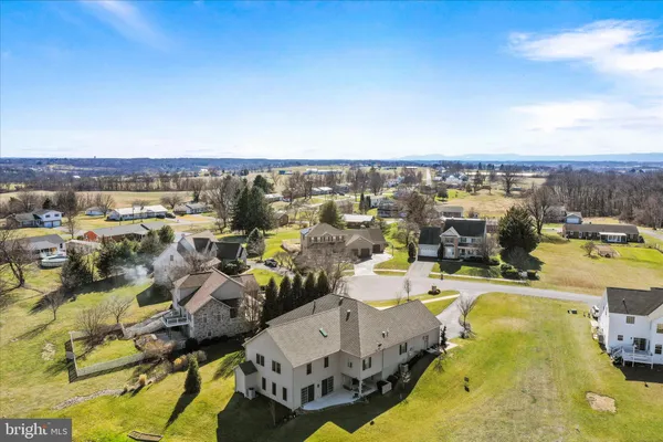 $890,000 | 1464 Highfield Court, Chambersburg, PA 17202