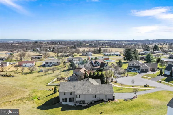 $890,000 | 1464 Highfield Court, Chambersburg, PA 17202