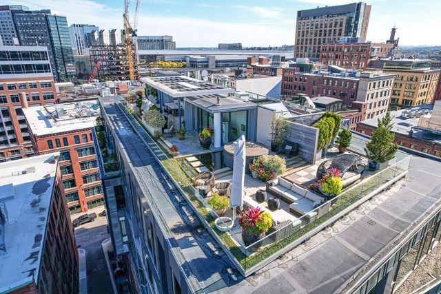 $5,610,000 | 346 Congress Street, Unit PH2, Boston, MA 02210