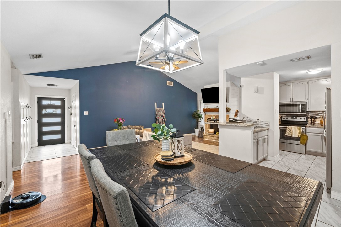 7010 Powderhorn Court Corpus Christi, TX 78413 - Photo 4 of 20