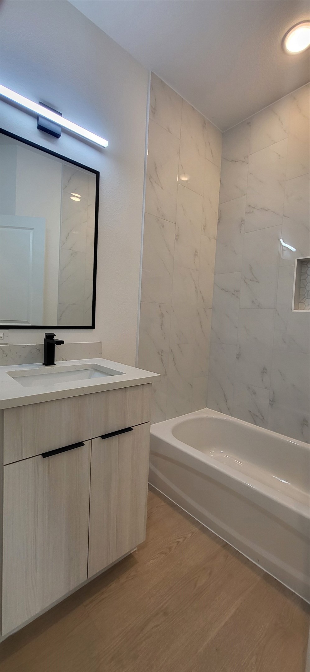 1033 North Lane, Unit B Houston, TX 77088 - Photo 14 of 26