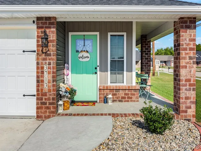 $337,000 | 3713 Justine Drive, Granite City, IL 62040