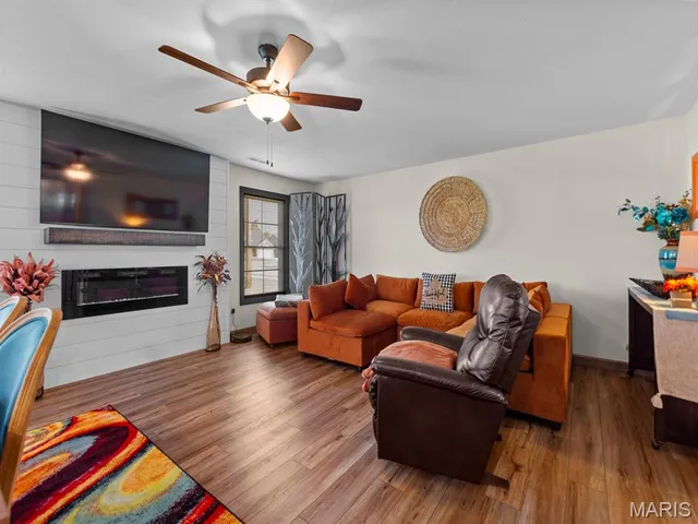 $337,000 | 3713 Justine Drive, Granite City, IL 62040