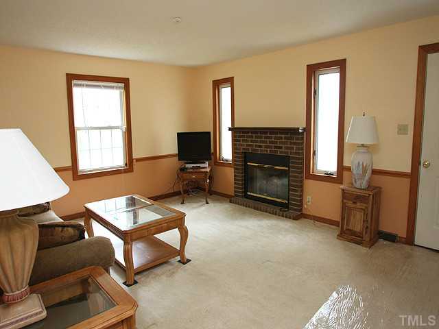 625 Erwin Road Durham, NC 27707 - Photo 3 of 12 Gallery Image 3