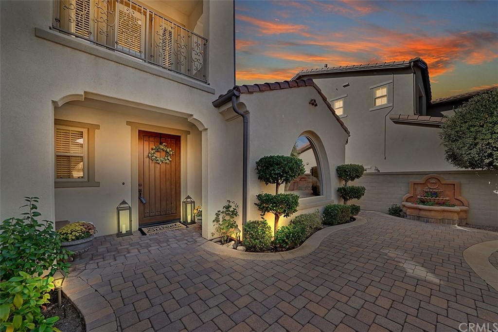 31 Via Soria San Clemente, CA 92673 - Photo 56 of 59 a front view of a house with garden