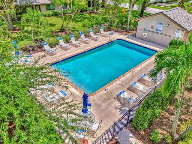 $370,000 | 4521 Kingsmere, Unit 6, Sarasota, FL 34235