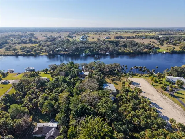 $1,650,000 | 4359 County Road 78, LaBelle, FL 33935