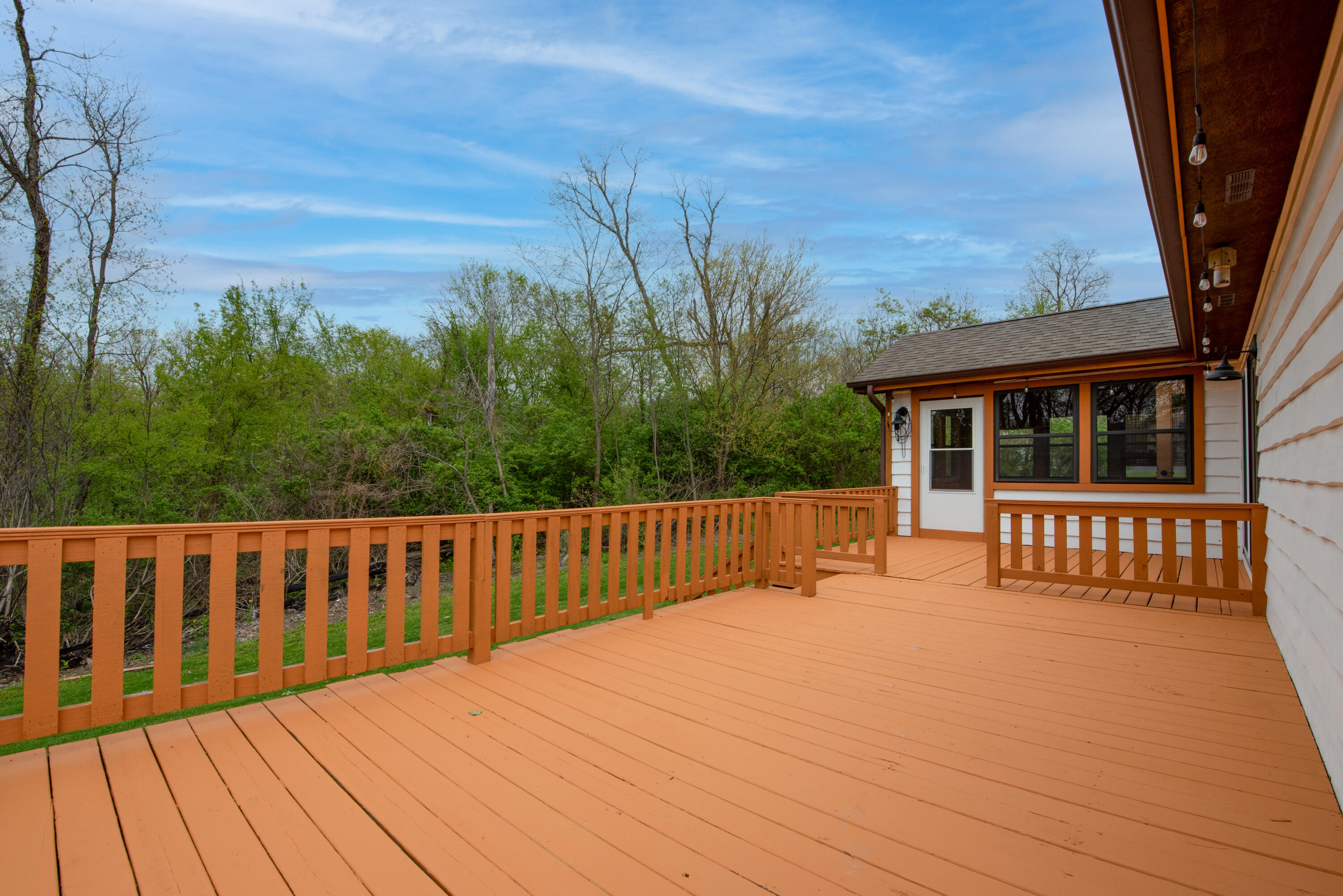 85 South County Line Road Crown Point, IN 46307 - Photo 5 of 40 3000x2002