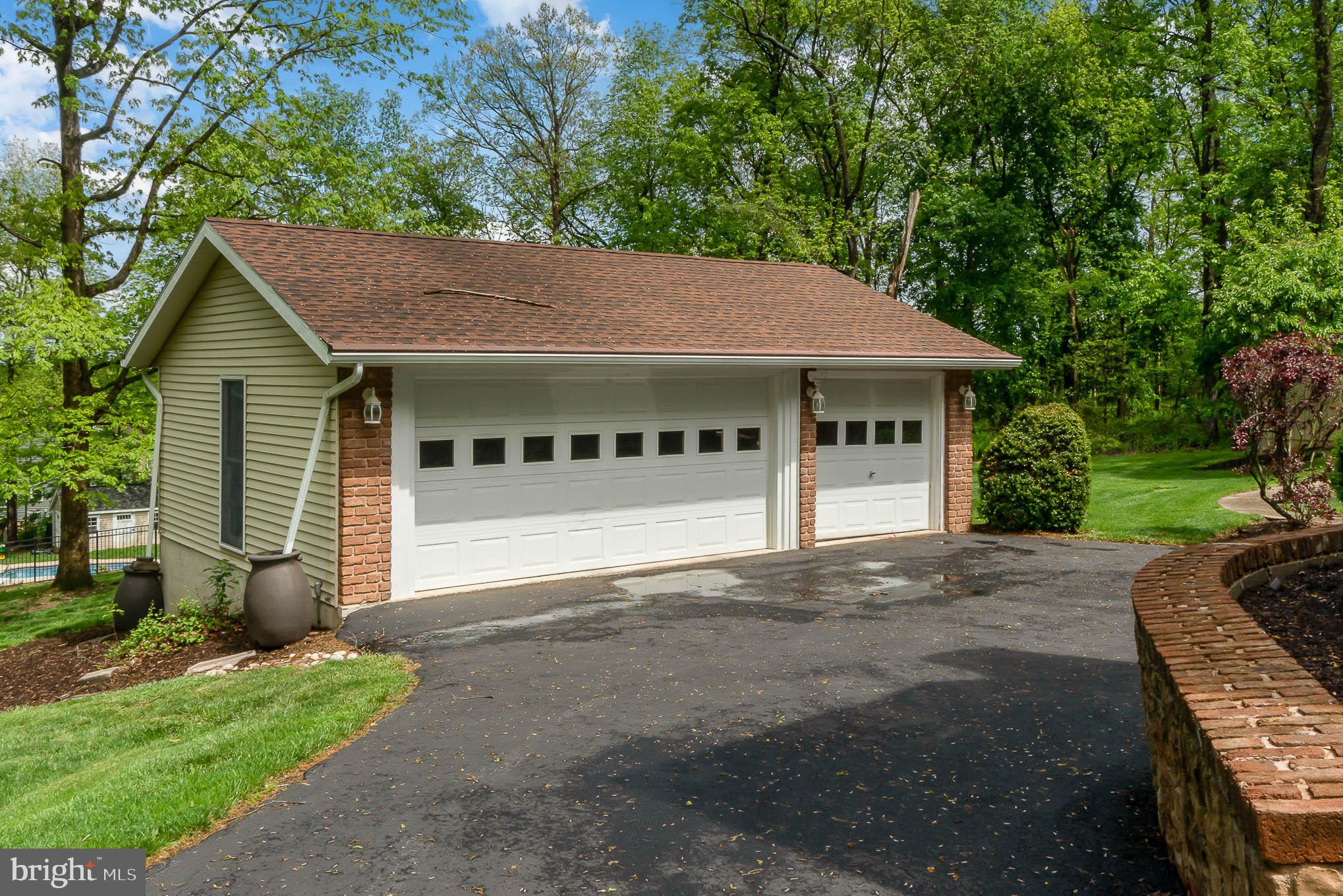 189 Ore Bank Road Dillsburg, PA 17019 - Photo 3 of 36 Gallery Image 3
