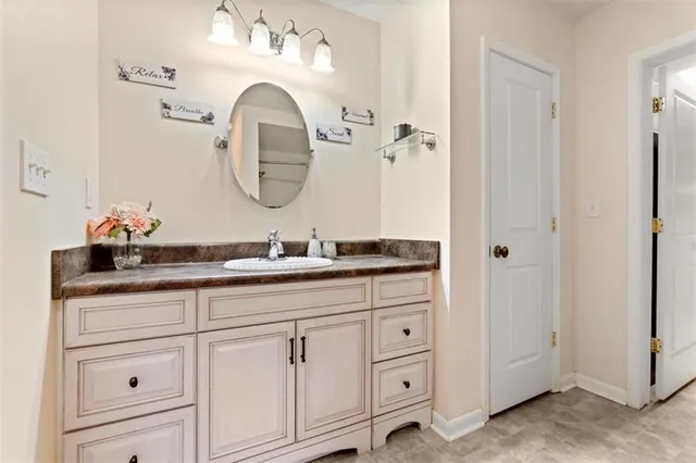 $950,000 | 37 Oak Hill Lane Northwest, Cartersville, GA 30121