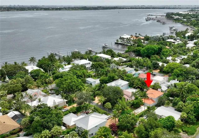 $845,000 | 221 Coconut Avenue, Stuart, FL 34996