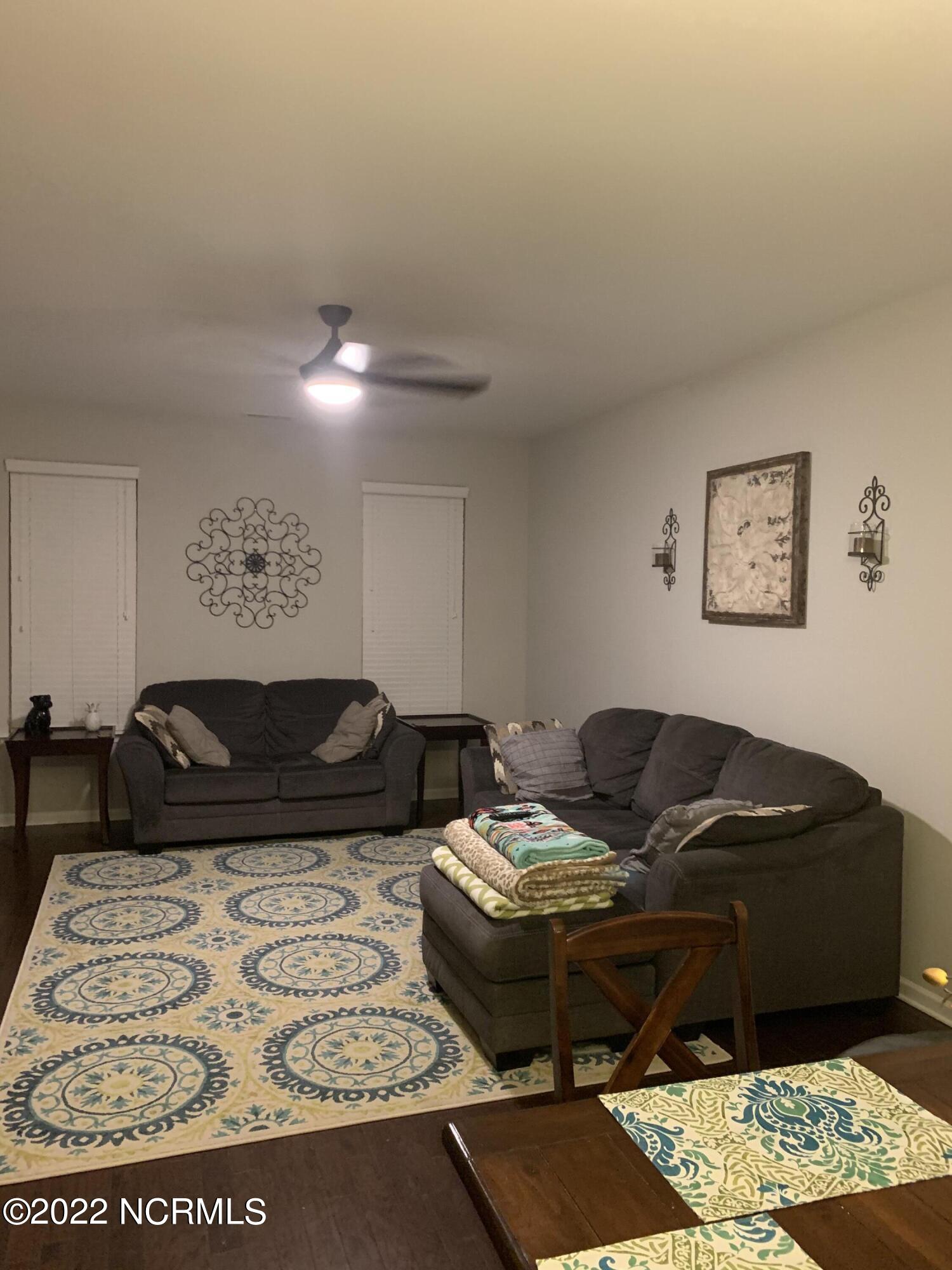 117 Bethea Street Holly Ridge, NC 28445 - Photo 8 of 22 Living Room2