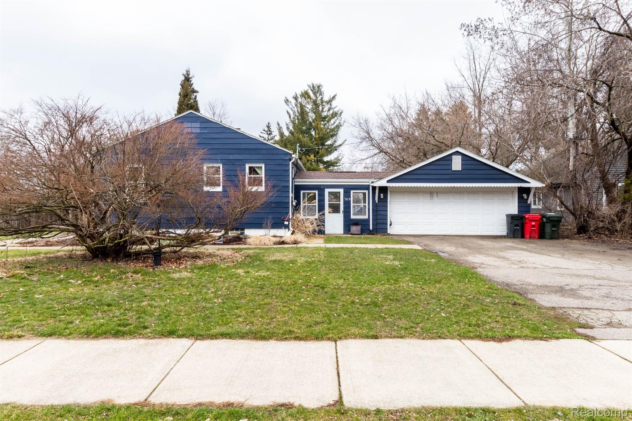 769 Bloomer Road Rochester, MI 48307 - Photo 22 of 39 Gallery Image 22