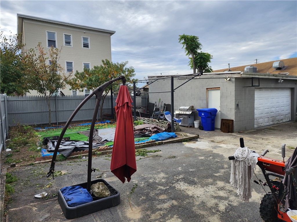 200 Sisson Street Pawtucket, RI 02860 - Photo 5 of 40 Gallery Image 5