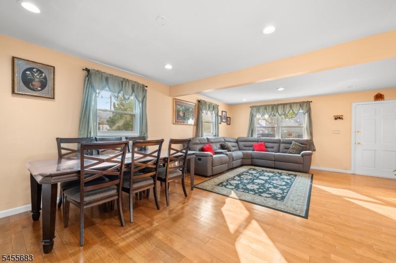 109 Maple Hill Road Clifton, NJ 07013 - Photo 4 of 23 Gallery Image 4