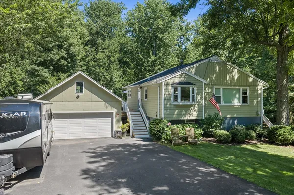 $250,000 | 536 Moseley Road, Perinton, NY 14450