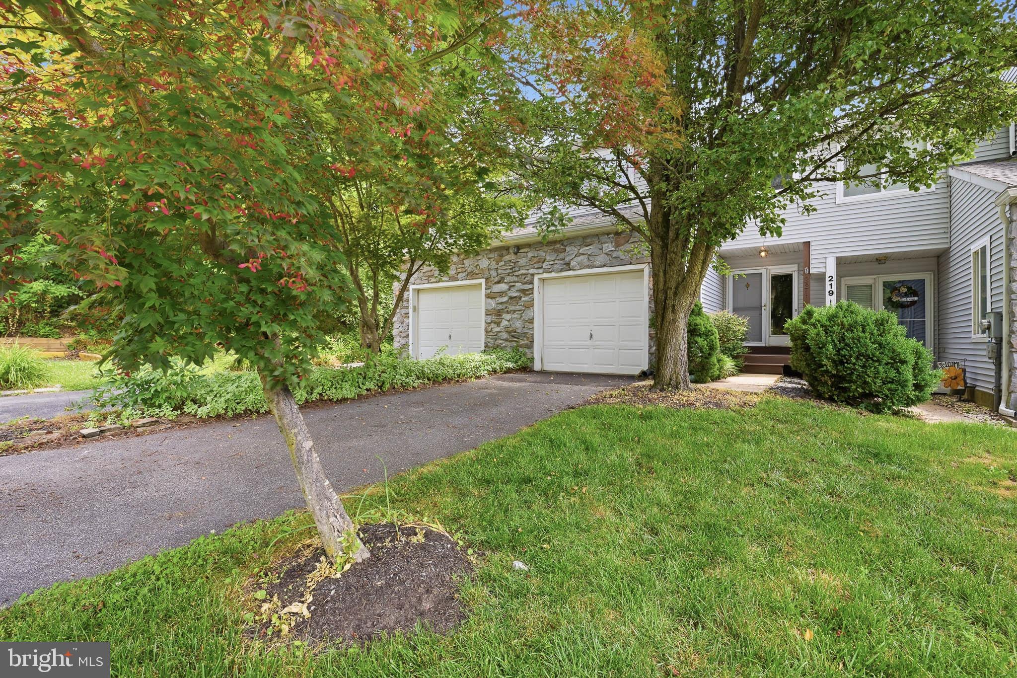 221 Johnce Road Newark, DE 19711 - Photo 2 of 32
