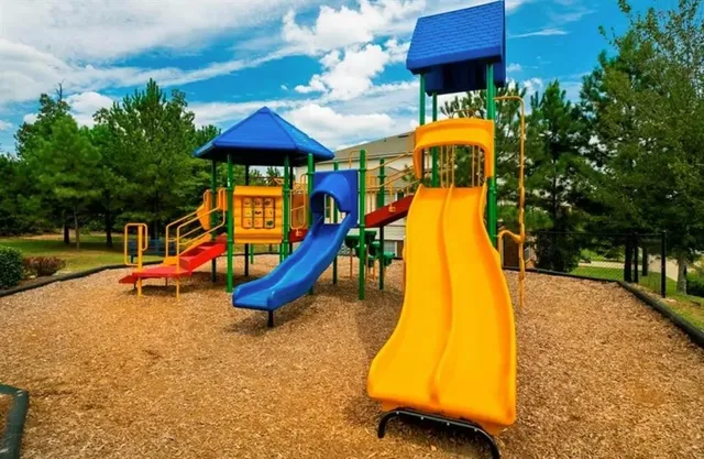 $1,281 | 91 Somerset Club Drive Southeast, Unit 420, Cartersville, GA 30121