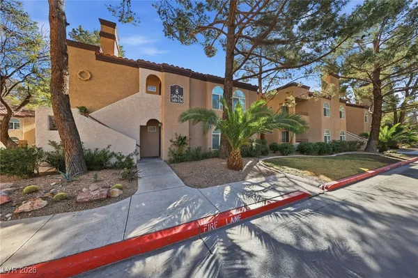 $1,650 | 9325 West Desert Inn Road, Unit 151, Las Vegas, NV 89117