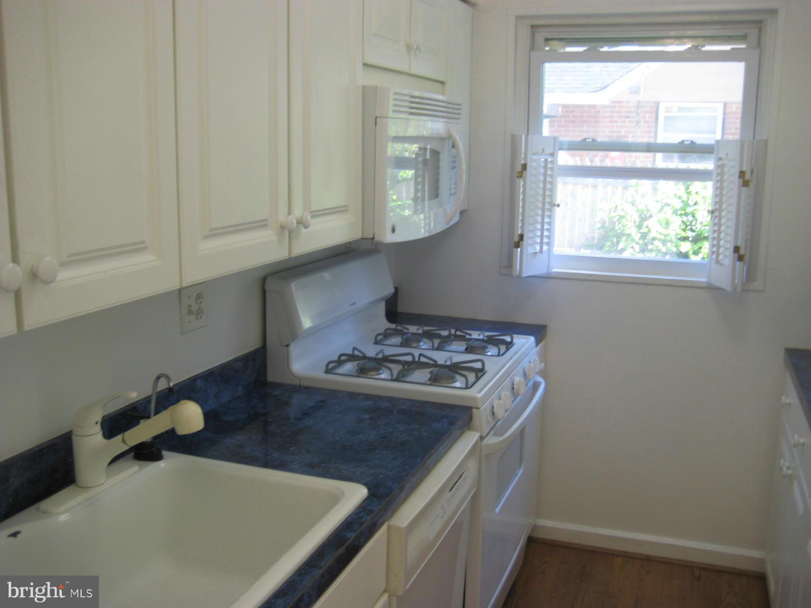 12602 Denley Road Silver Spring, MD 20906 - Photo 9 of 17 Kitchen