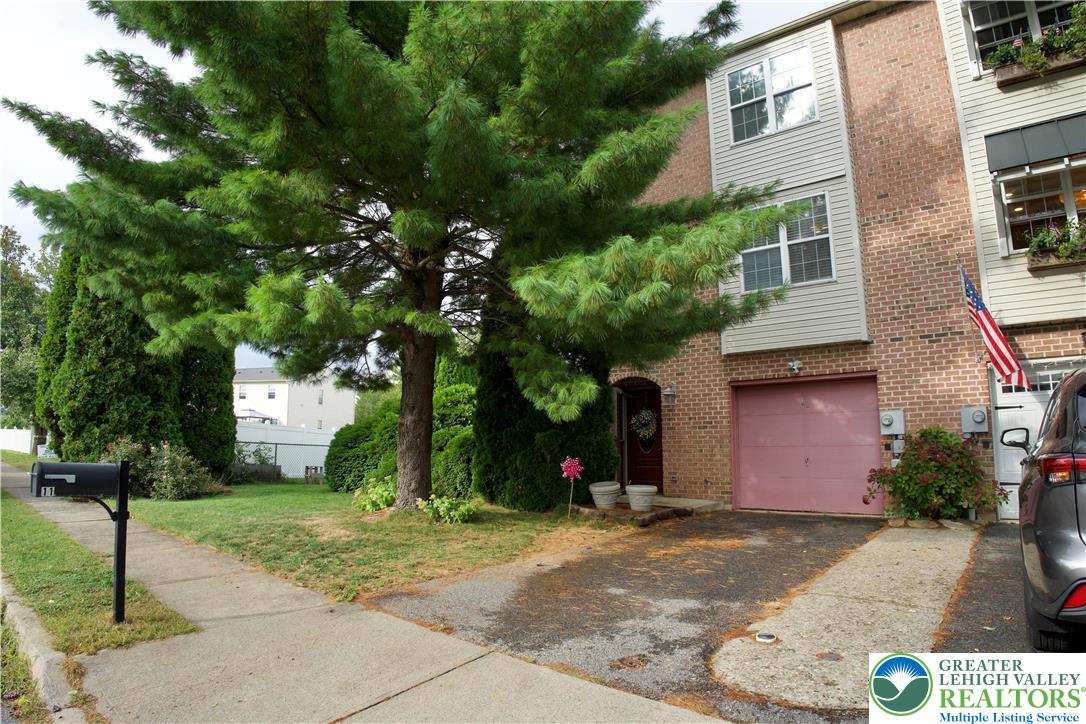 11 Corriere Road Easton, PA 18045 - Photo 1 of 19 Town house end unit
