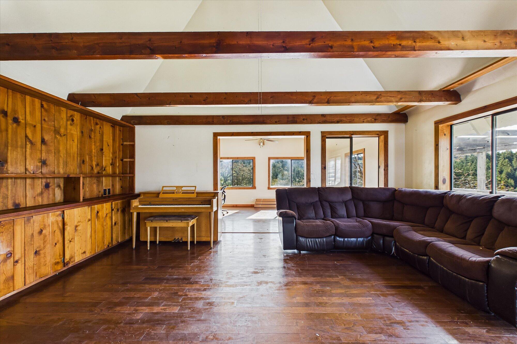 1960 Burr Valley Road Bridgeville, CA 95526 - Photo 9 of 63