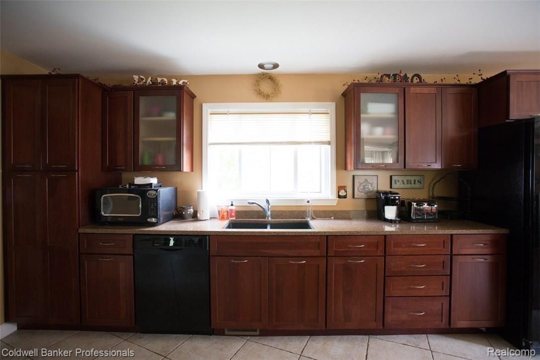 11635 Pardee Road Taylor, MI 48180 - Photo 26 of 81 ML1D0080.jpg