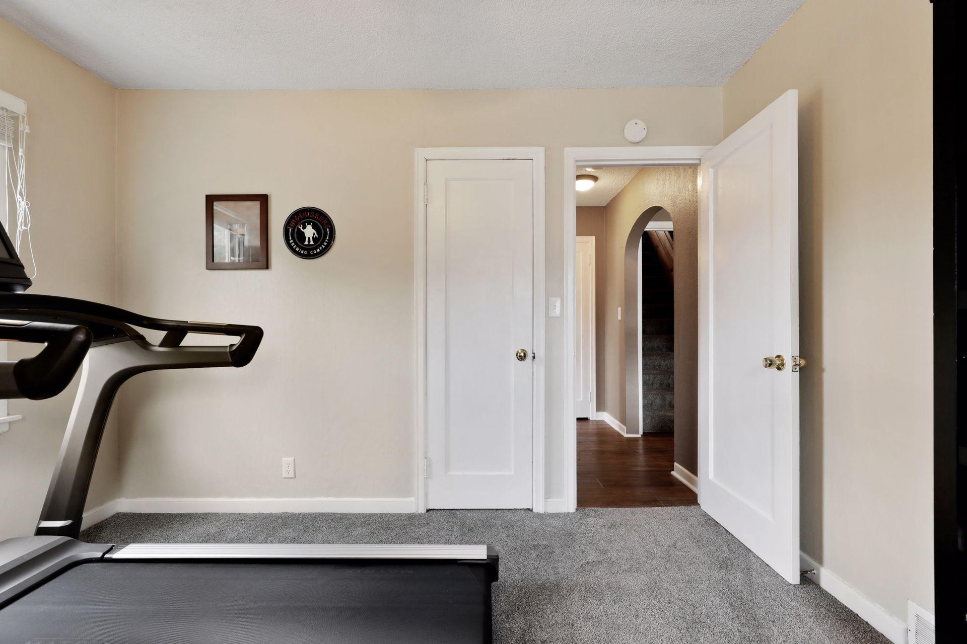 1151 County B Road West Roseville, MN 55113 - Photo 19 of 32 Gallery Image 19