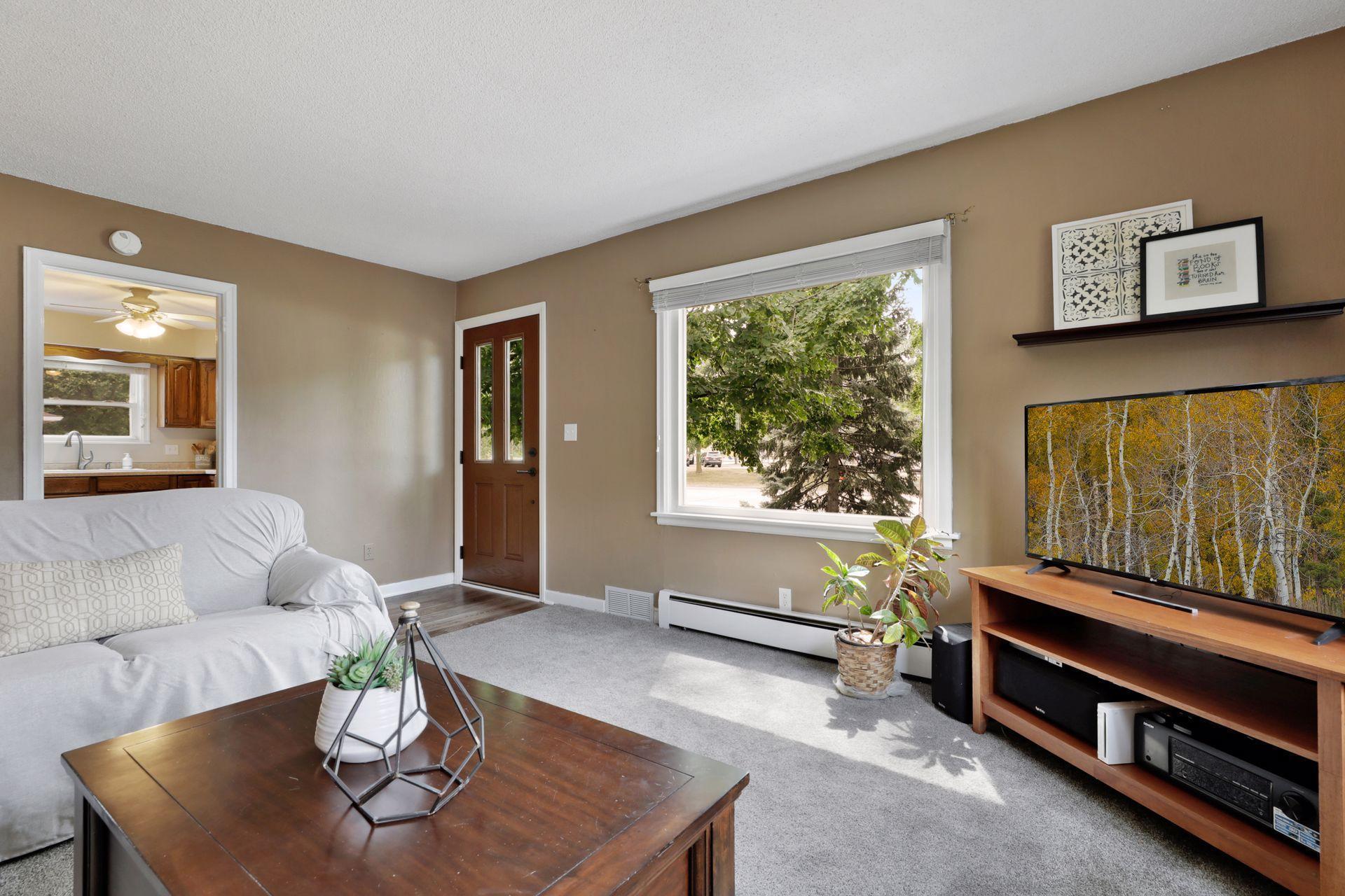 1151 County B Road West Roseville, MN 55113 - Photo 3 of 32 Gallery Image 3
