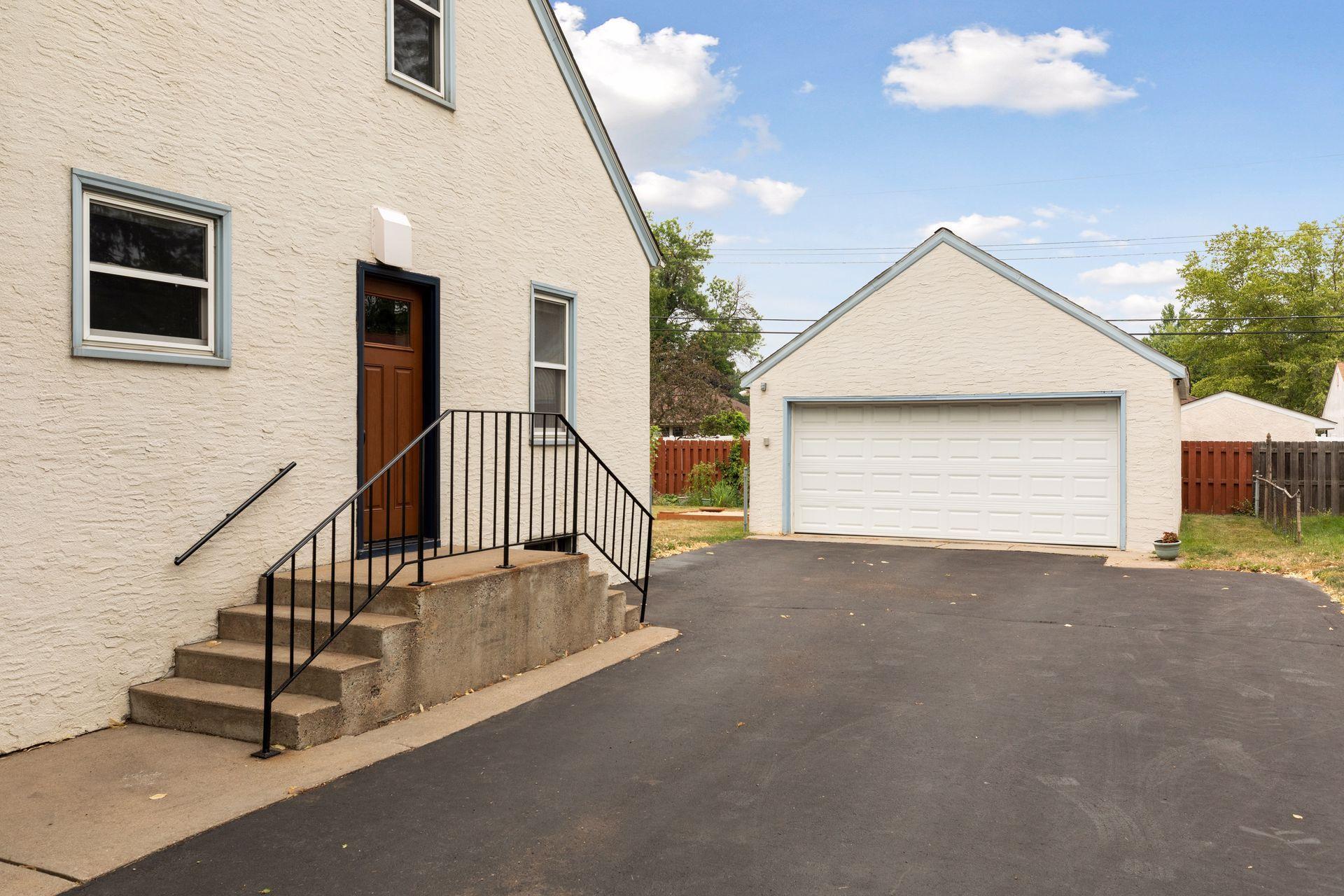 1151 County B Road West Roseville, MN 55113 - Photo 31 of 32 Gallery Image 31
