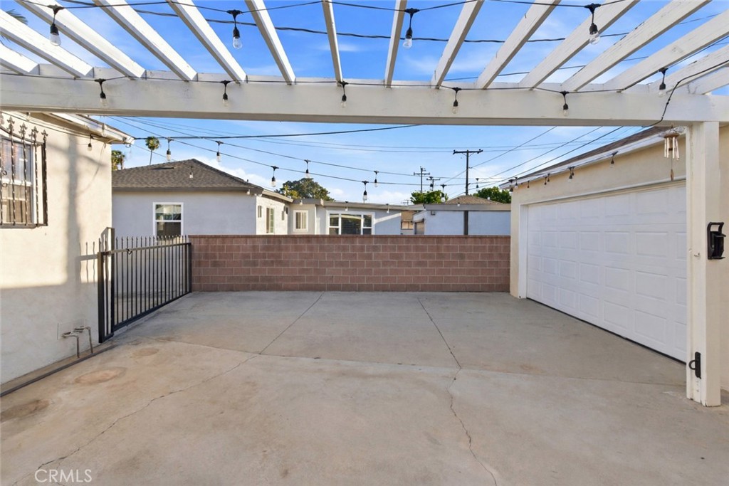 10731 Wright Road South Gate, CA 90280 - Photo 27 of 35