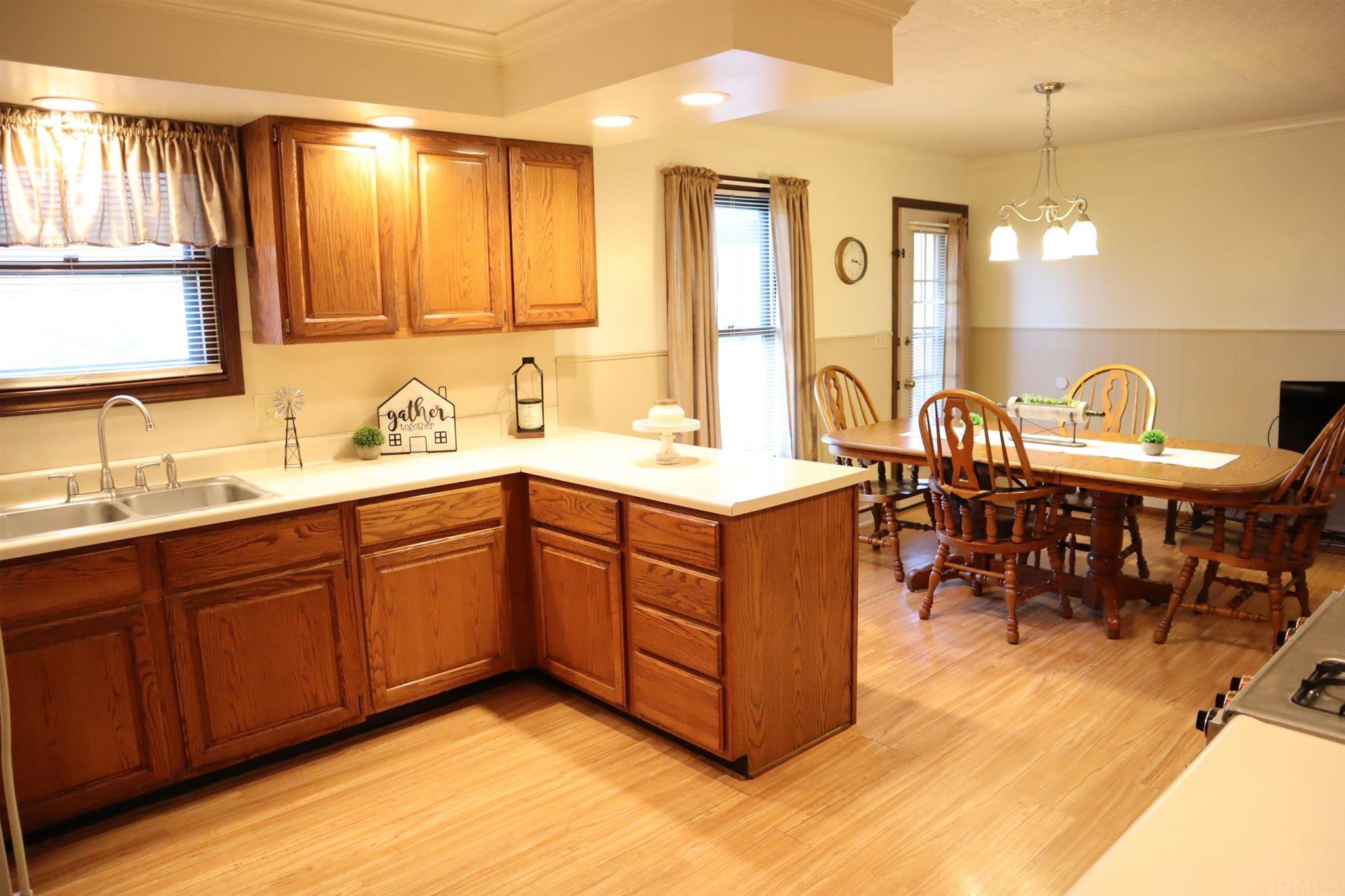 6301 Henze Road Evansville, IN 47720 - Photo 11 of 36 Gallery Image 11