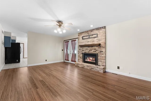 $368,800 | 29 Santa Anita Drive, Maryville, IL 62062