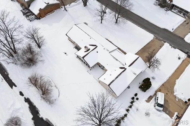 $368,800 | 29 Santa Anita Drive, Maryville, IL 62062