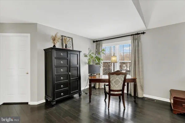 a view of a pathway both side of building