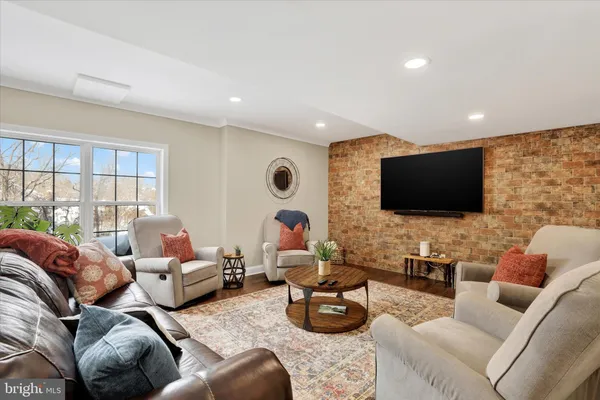 $1,499,700 | 1283 Clearview Drive, Yardley, PA 19067