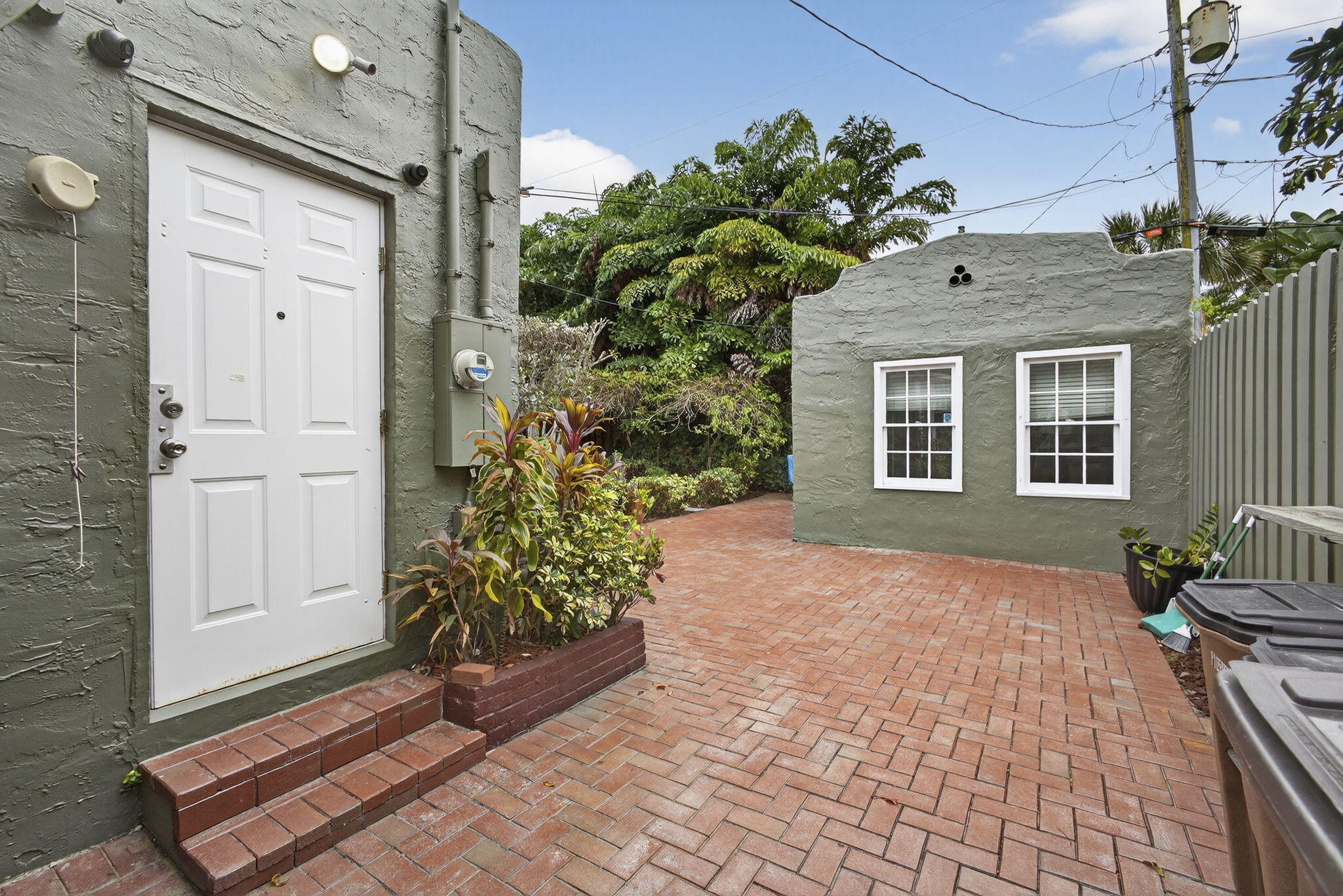 616 Upland Road West Palm Beach, FL 33401 - Photo 31 of 68 31-web-or-mls-BS1A6400