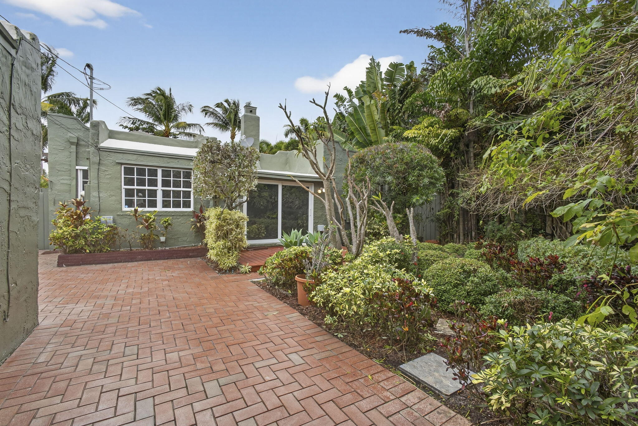 616 Upland Road West Palm Beach, FL 33401 - Photo 35 of 68 35-web-or-mls-BS1A6421