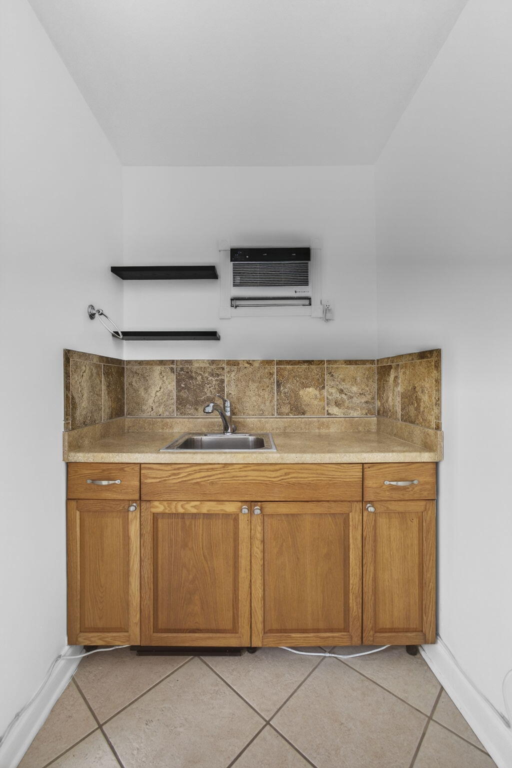 616 Upland Road West Palm Beach, FL 33401 - Photo 42 of 68 42-web-or-mls-BS1A6455